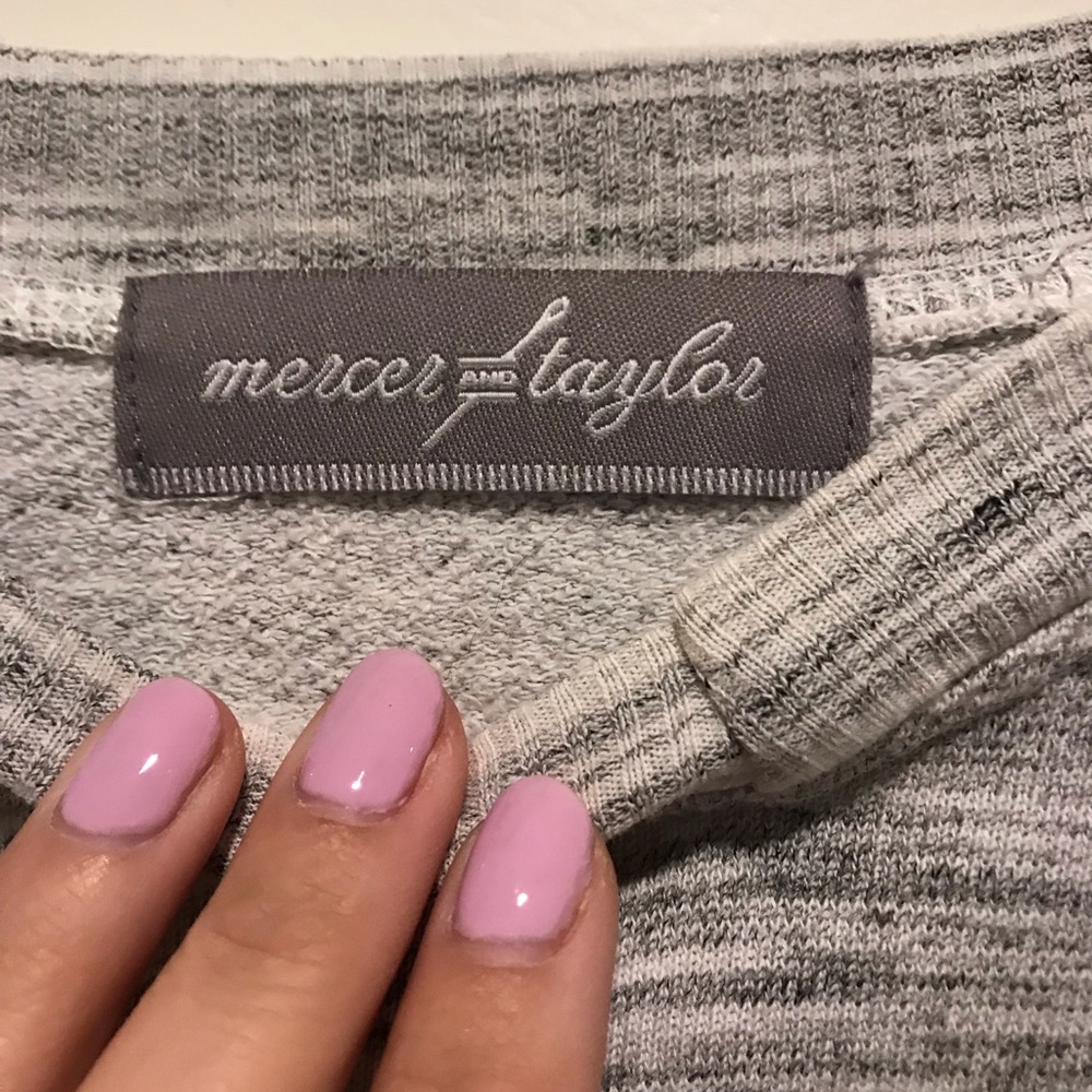 Grey pullover sweater - Picture 2 of 2